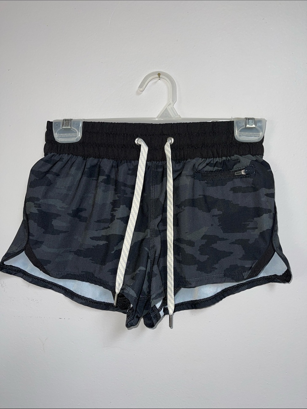Vuori Women's Clementine athletic shorts